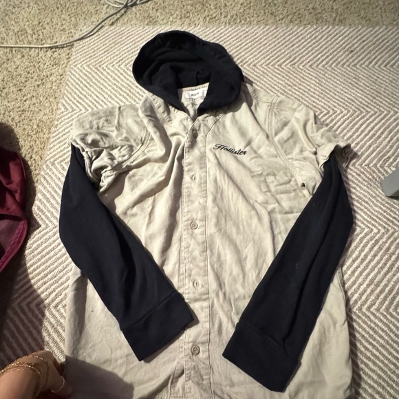 Men's Gray and Black Hooded Hollister Light Jacket - Picture 1 of 7